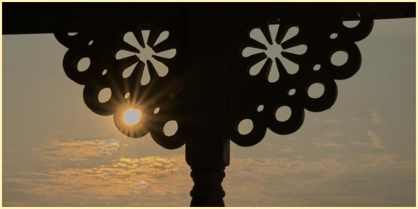 Sun through the gingerbread