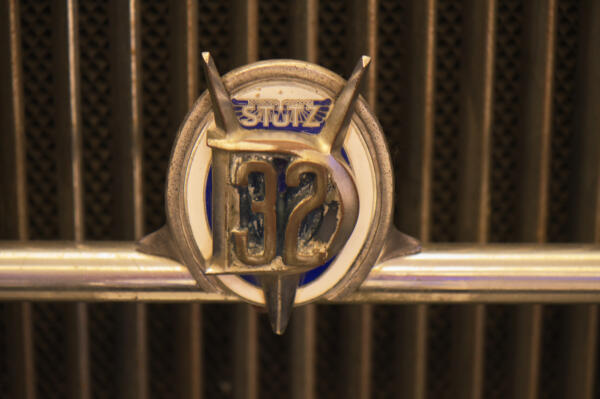 Stutz logo