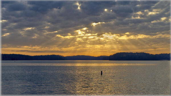 Lake Lanier Sunrise, March 2022