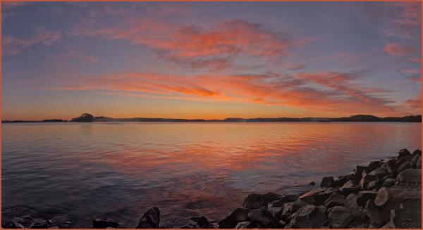 Lake Lanier sunrise panorama