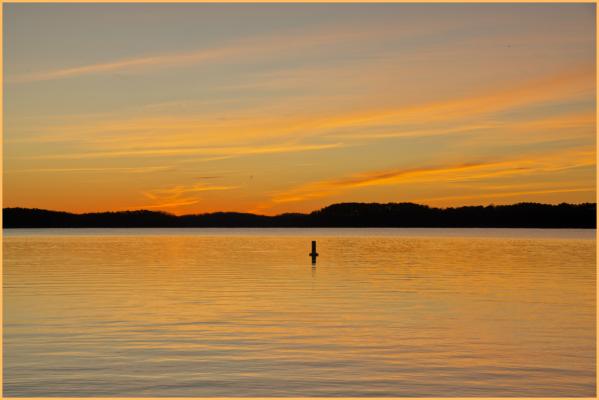 Twilight color at Lake Lanier
