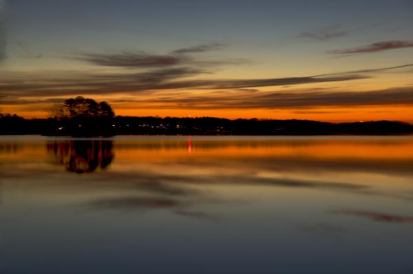 _Morning twilight over Lake Lanier